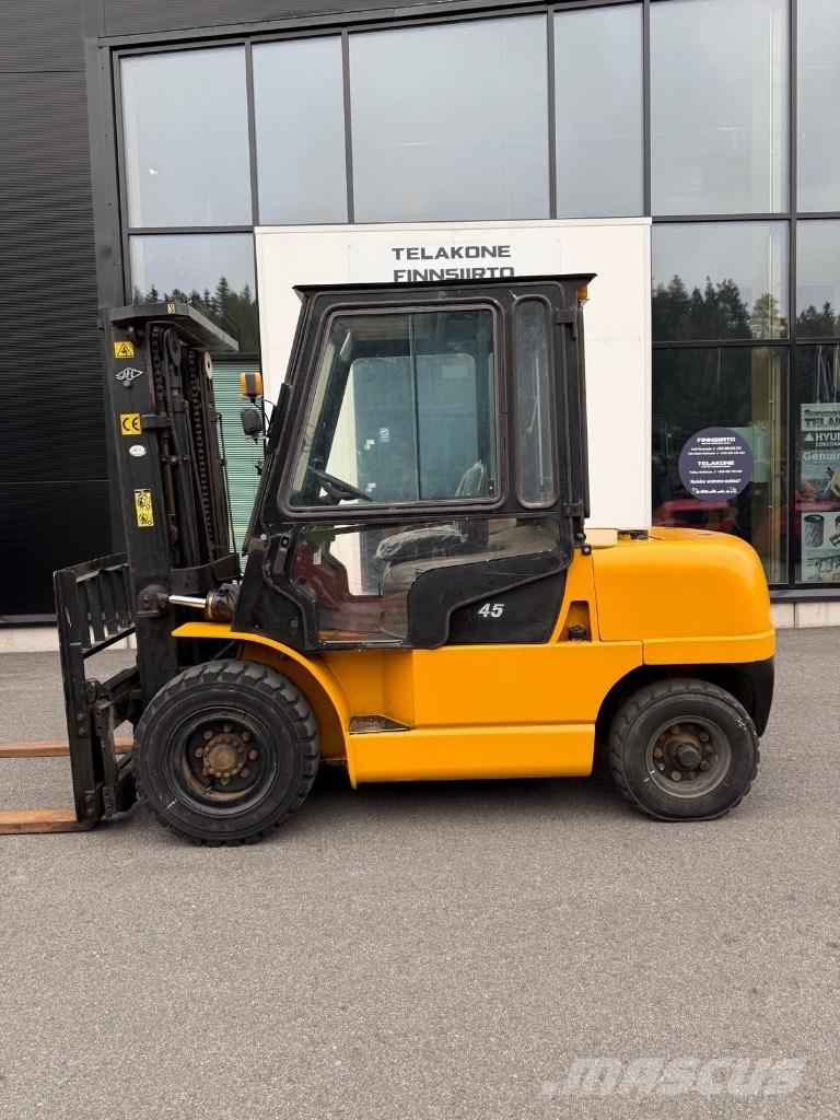 Hangcha CPCD45HW19 Diesel trucks