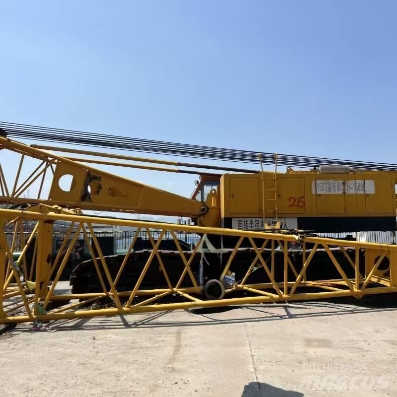 IHI CCH 1500 Track mounted cranes