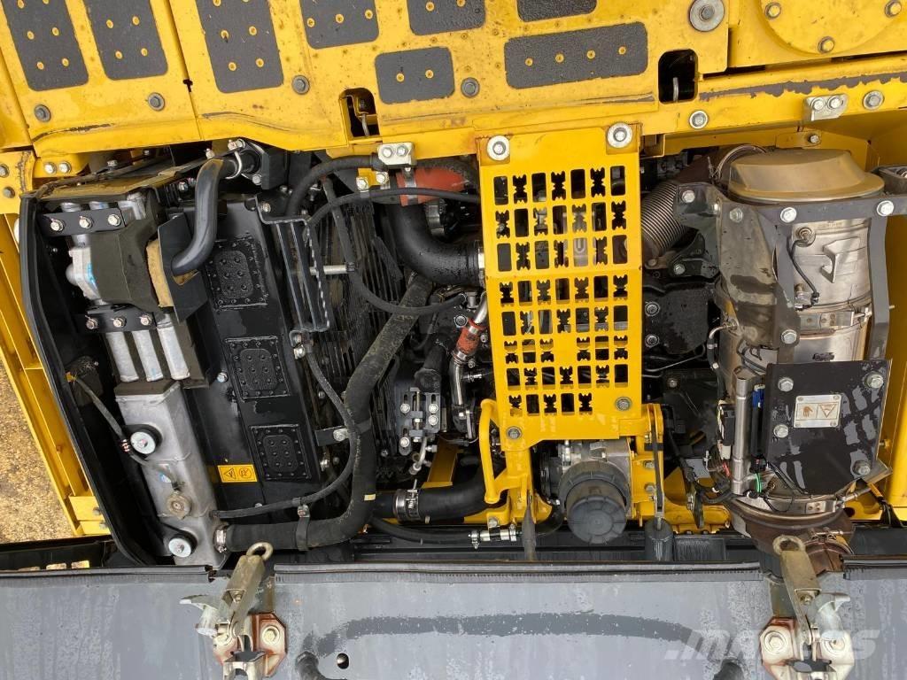 Komatsu PC 240 LC Long reach excavators