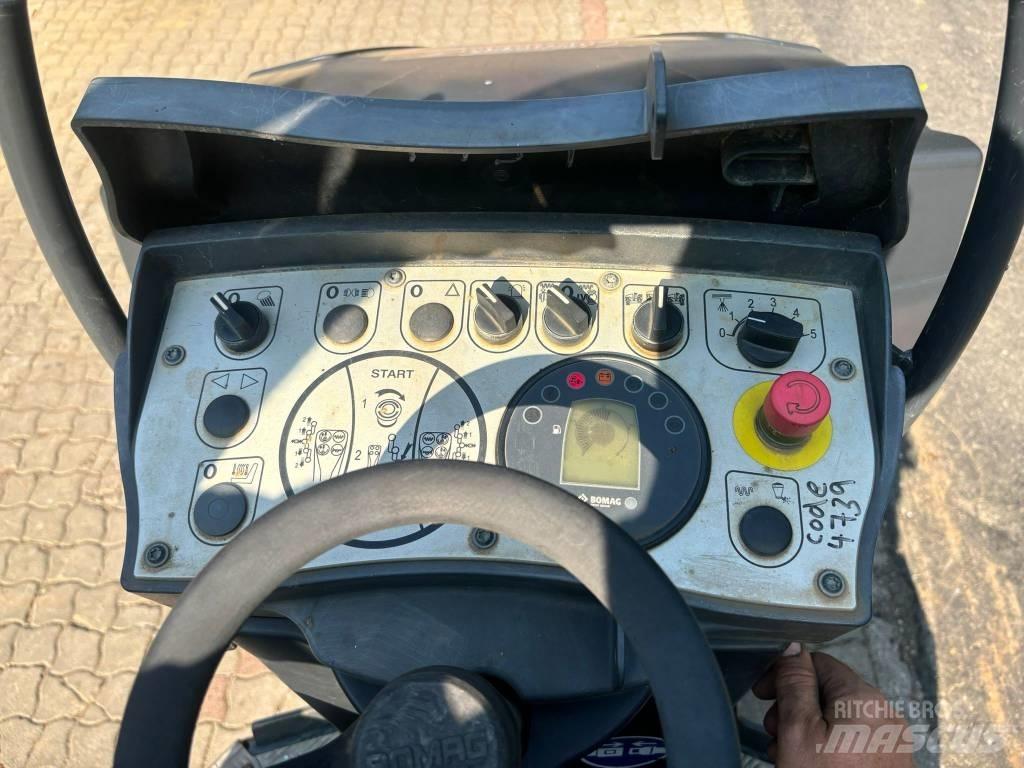 Bomag BW 120 AD-5 Twin drum rollers