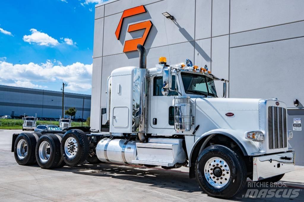 Peterbilt 389 Prime Movers