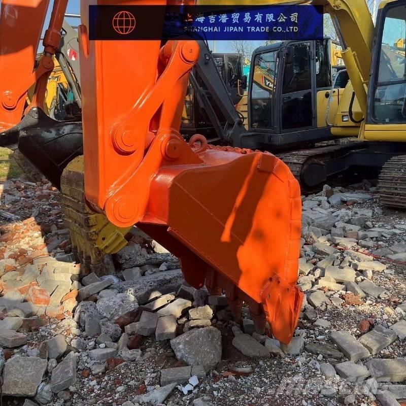 Hitachi ZX 135 Crawler excavators