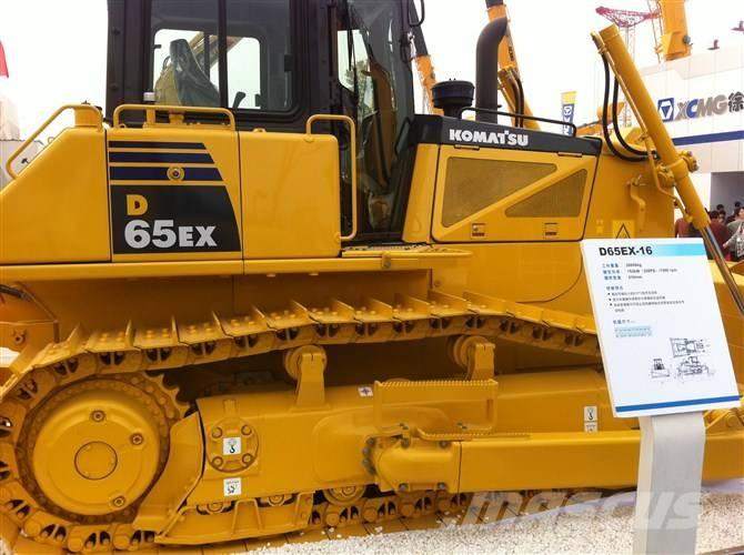 Komatsu d65ex-16 Crawler dozers