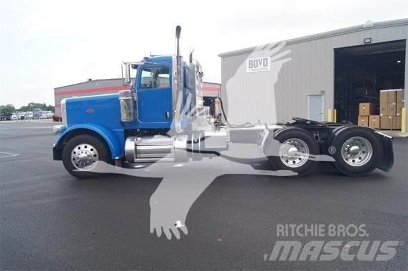 Peterbilt 389 Prime Movers