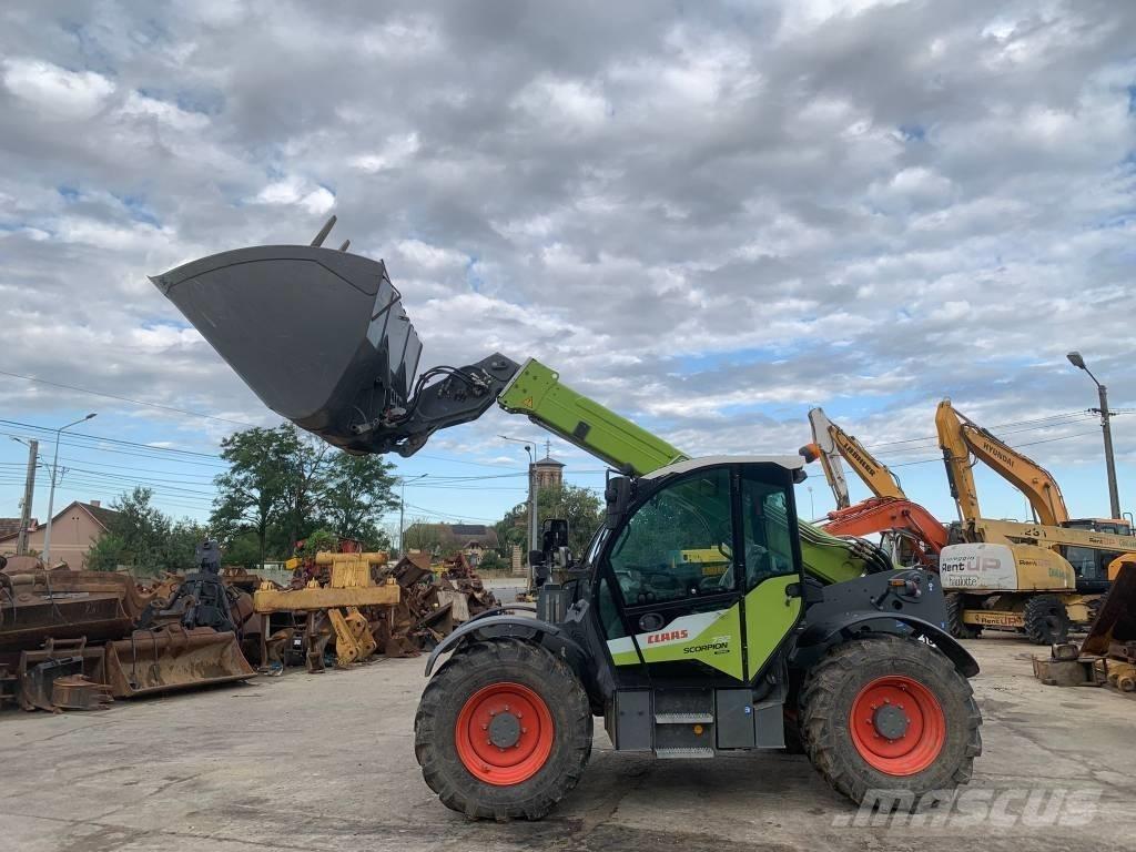 CLAAS Scorpion 732 Telehandlers