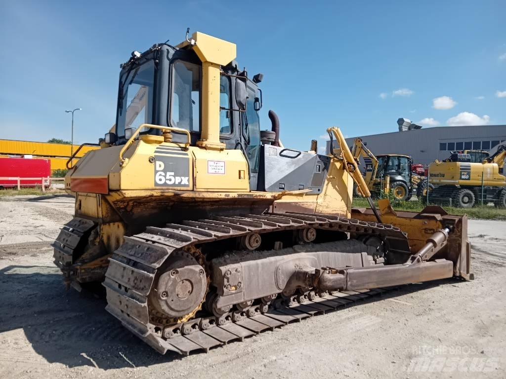 Komatsu D 65 PX-15 Crawler dozers
