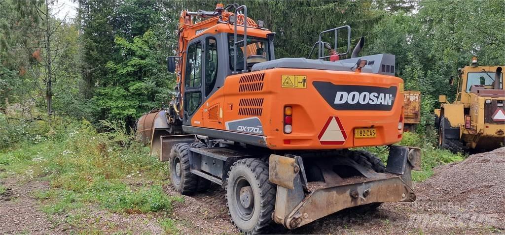 Doosan DX170W Wheeled excavators