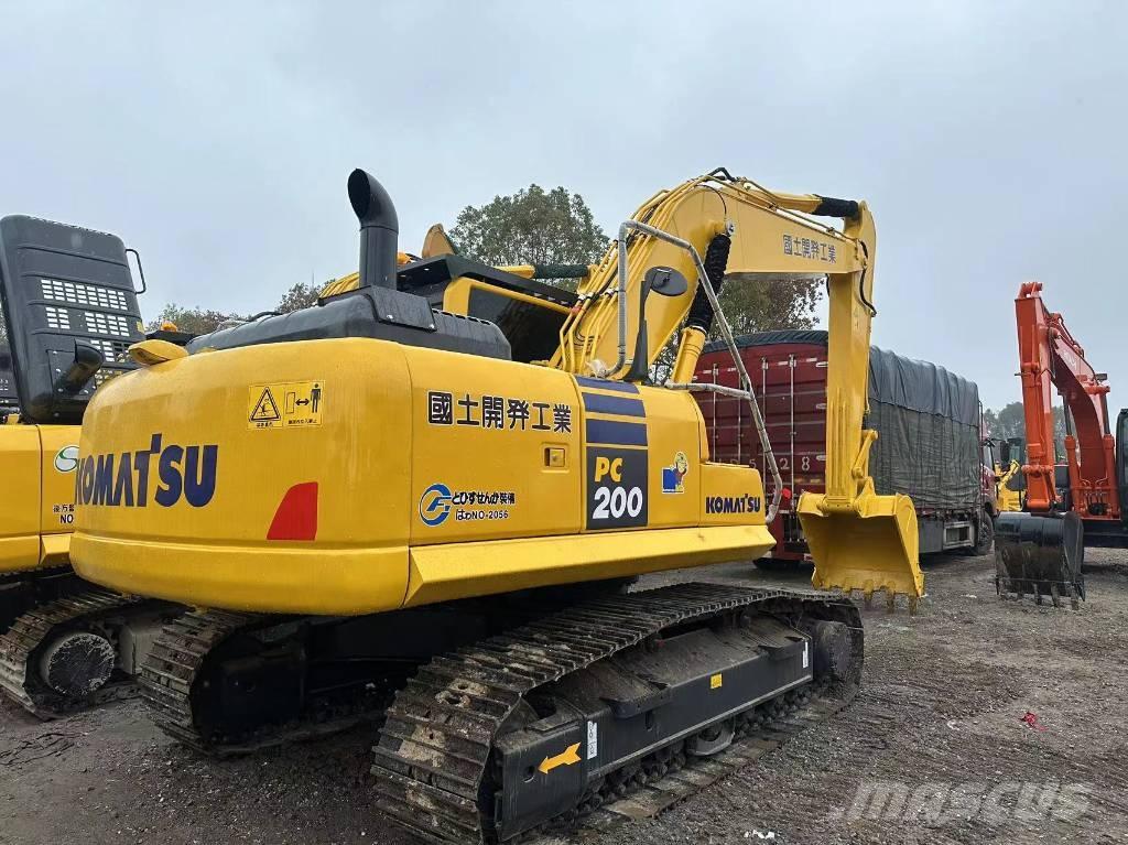 Komatsu PC 200 Crawler excavators