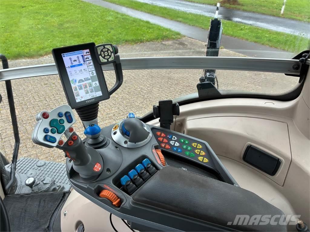 Fendt Vario 828 Tractors