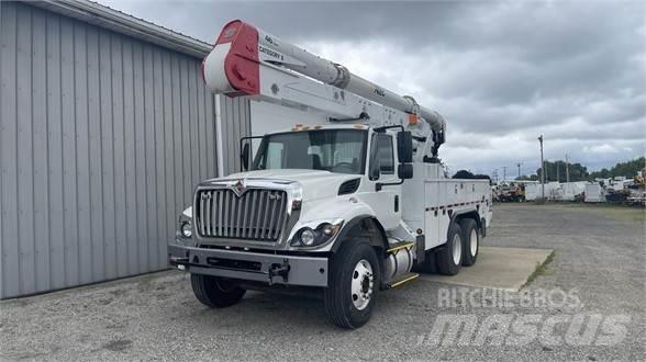 Altec AA55E Truck mounted platforms
