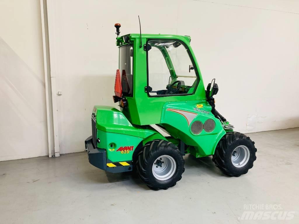 Avant 635 Mini loaders