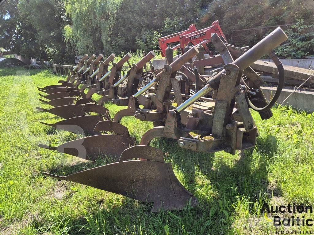  Onbekend Plow Plows