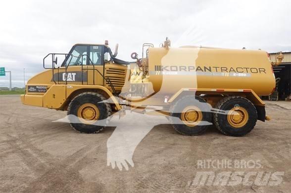 CAT 730 Water bowser