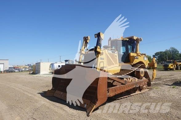 CAT D8T Crawler dozers