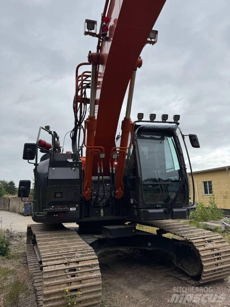 Hitachi ZX 225USLC-7 Crawler excavators