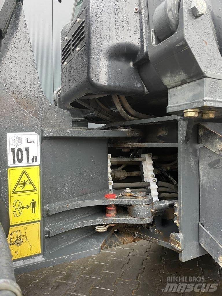 Komatsu WA80-6 Wheel loaders