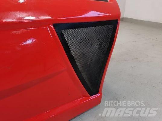 Manitou MLT 840 mask Cabins and interior