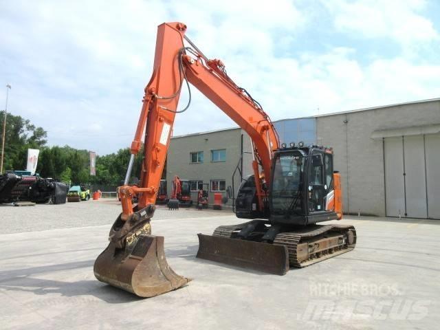 Hitachi ZX 135 US-7 Crawler excavators