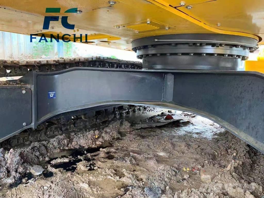 Komatsu PC 220 Crawler excavators