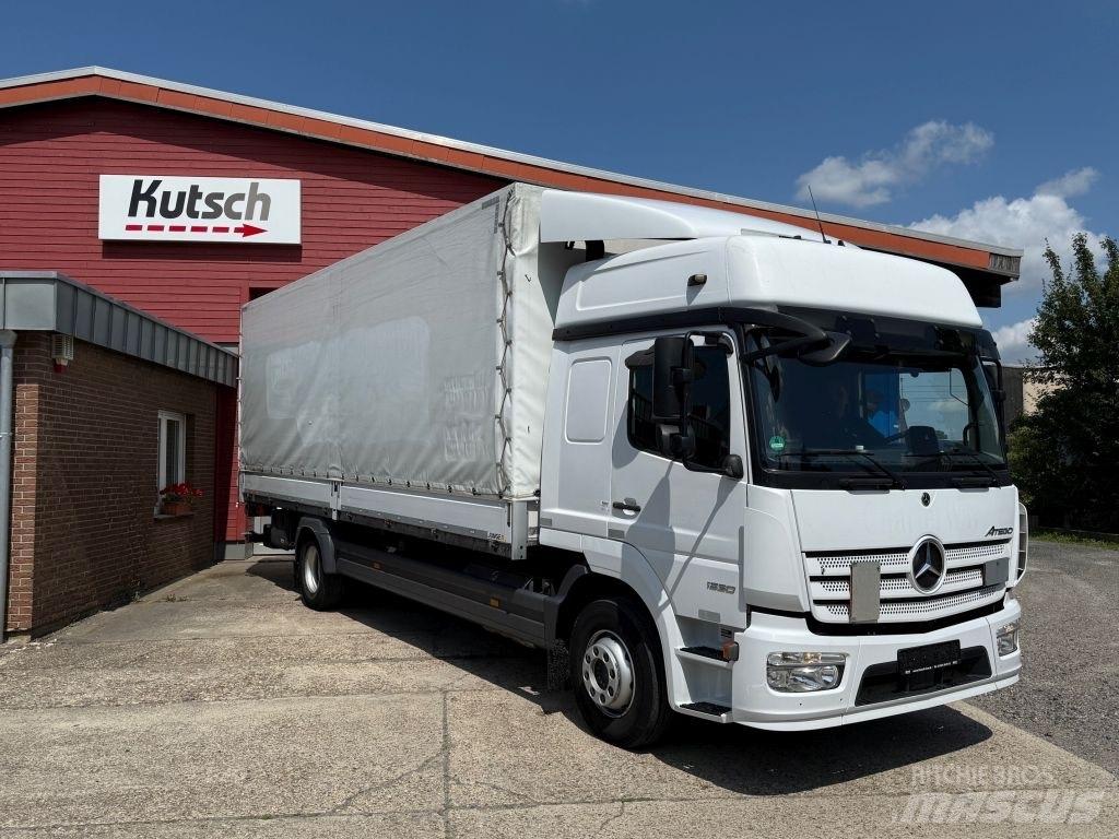 Mercedes-Benz 1530L Curtain sider trucks
