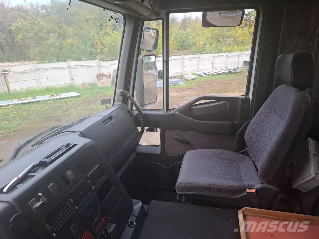 Iveco Trakker 440 Tipper trucks