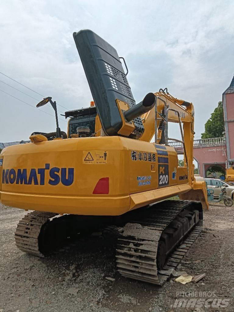 Komatsu PC 200-8 Crawler excavators