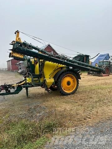 Danfoil ConCorde 36 Trailed sprayers