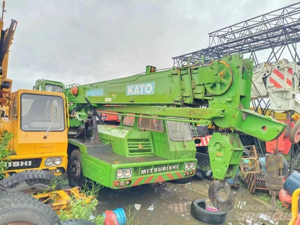 Kato NK 250 All terrain cranes