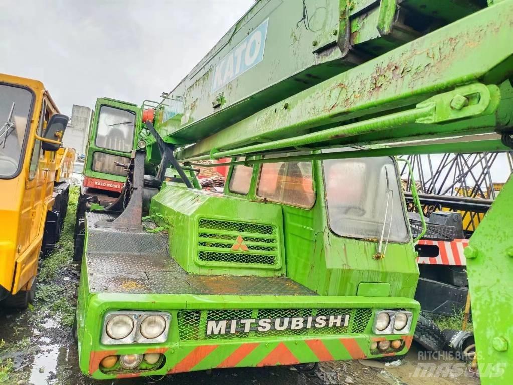 Kato NK 250 All terrain cranes