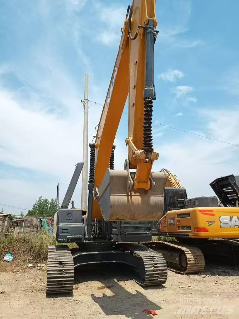 XCMG XE 215 DA Crawler excavators