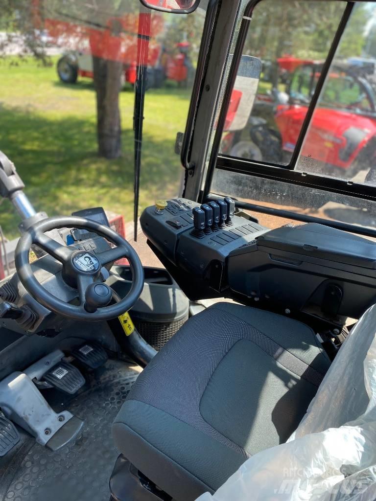 Kalmar DCG 120-6 Diesel trucks