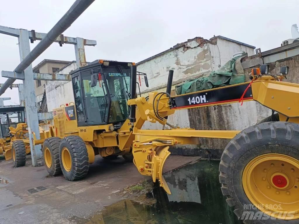 CAT 140 H Other groundscare machines