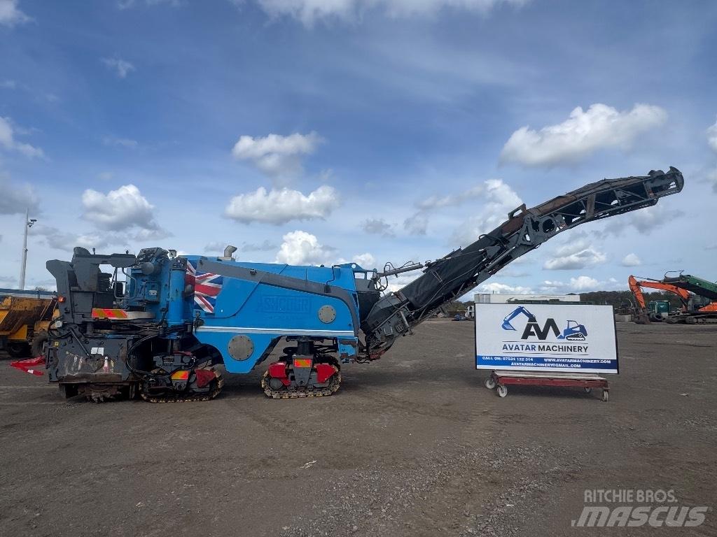 Wirtgen W100 Fi Asphalt cold milling machines