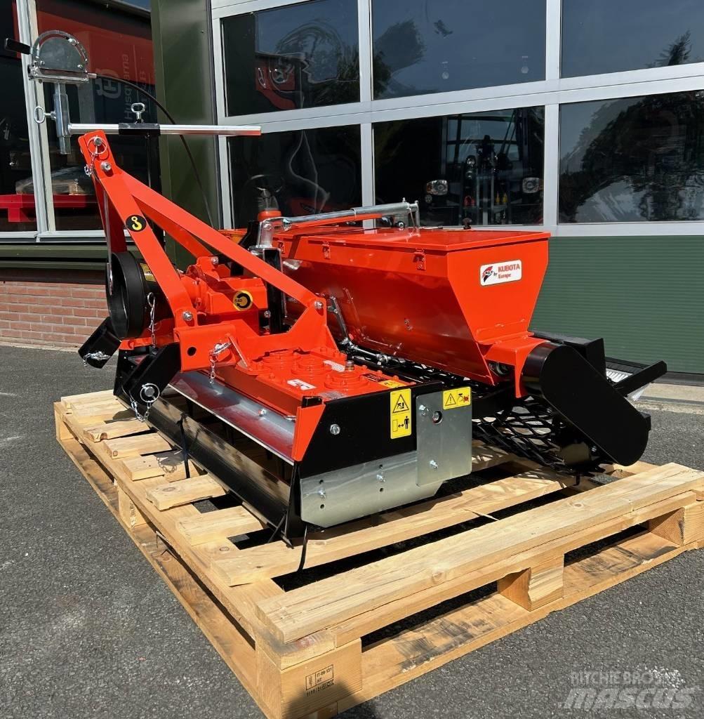 Kubota MTZ SM 150 Compact tractor attachments