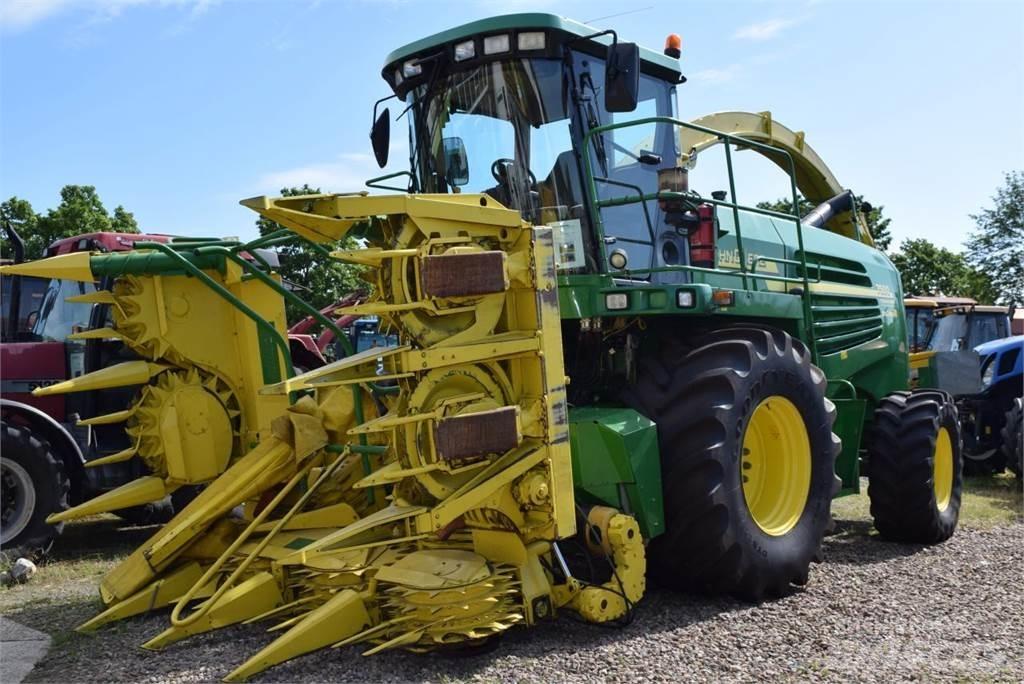 John Deere 7400 Forage harvesters