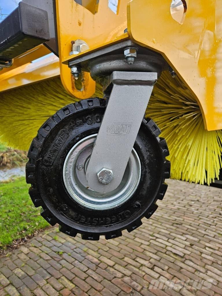  VDMJ Kameleon Sweepers