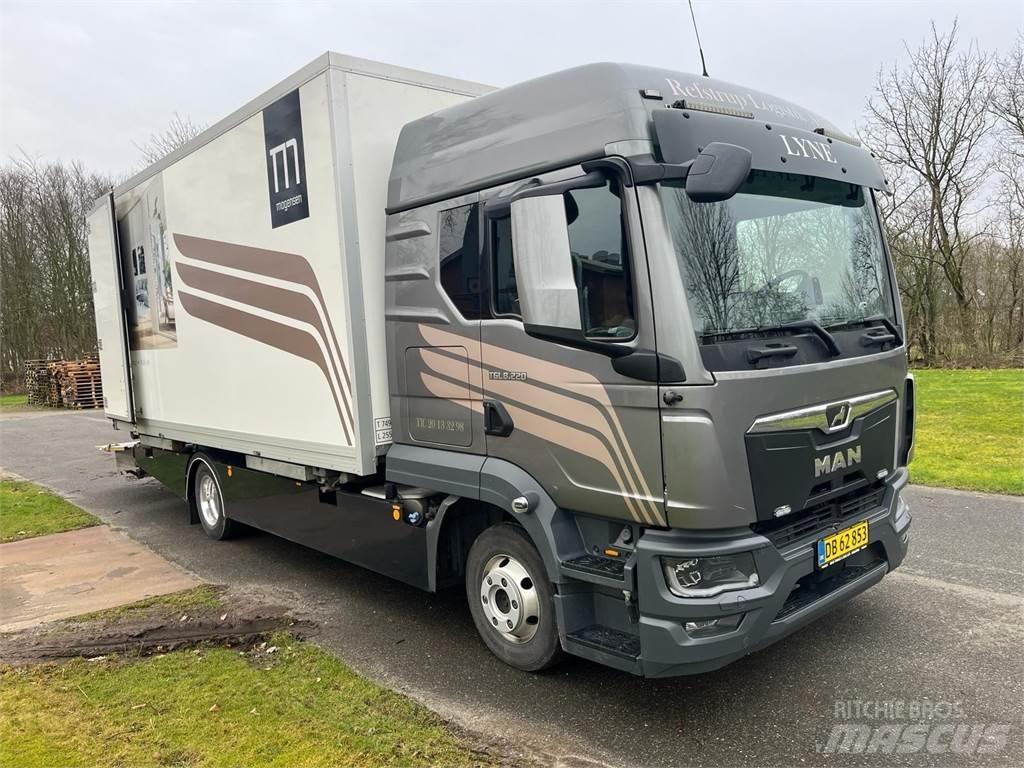 MAN TGL 8.220 Box trucks