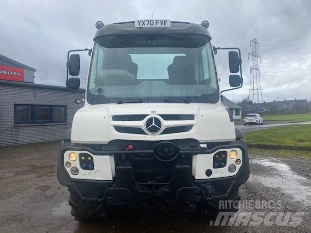 Mercedes-Benz UNIMOG Tipper trucks