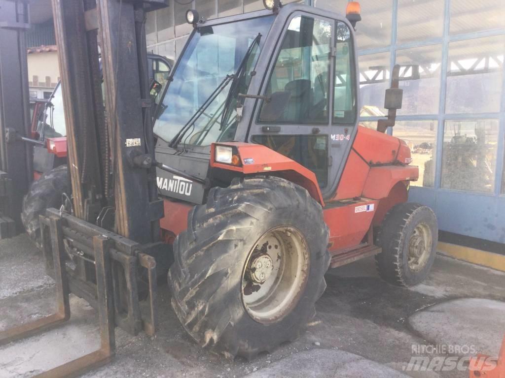 Manitou MC 30-4 Diesel trucks