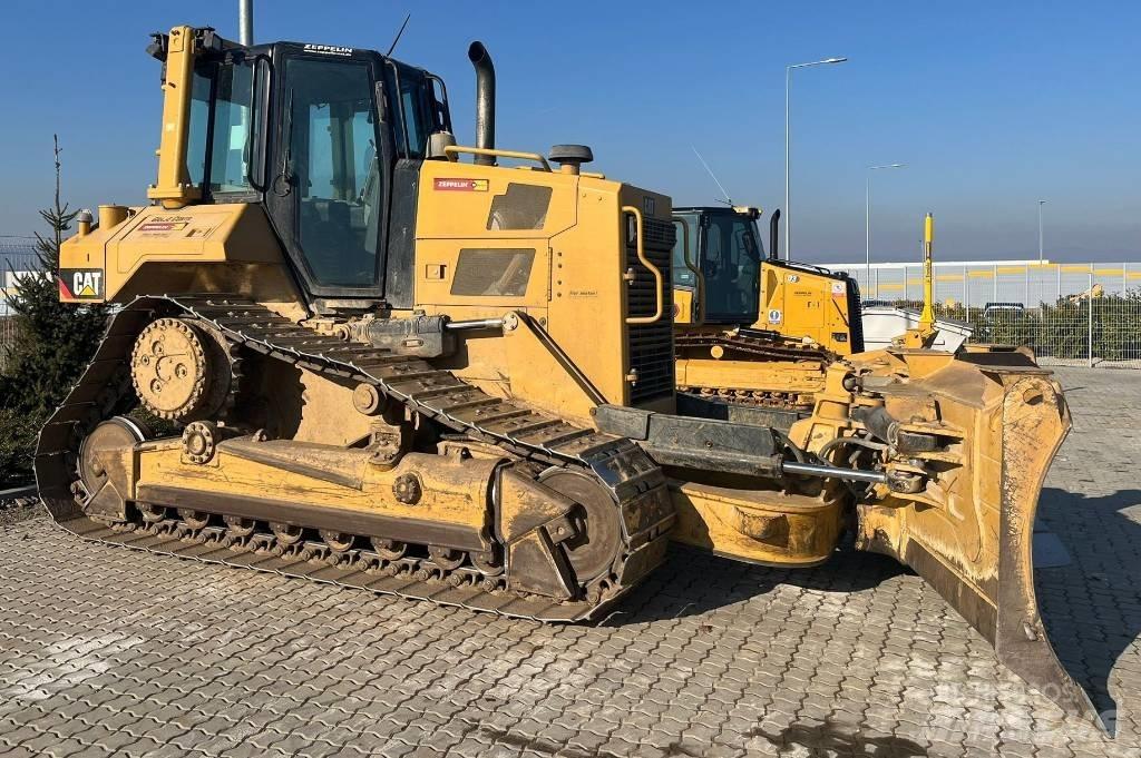 CAT D 6 N XL Crawler dozers