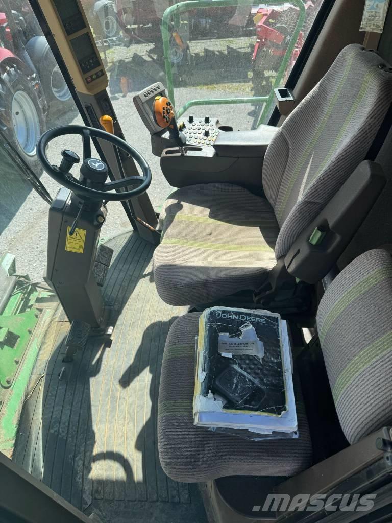 John Deere S 690 Combine harvesters