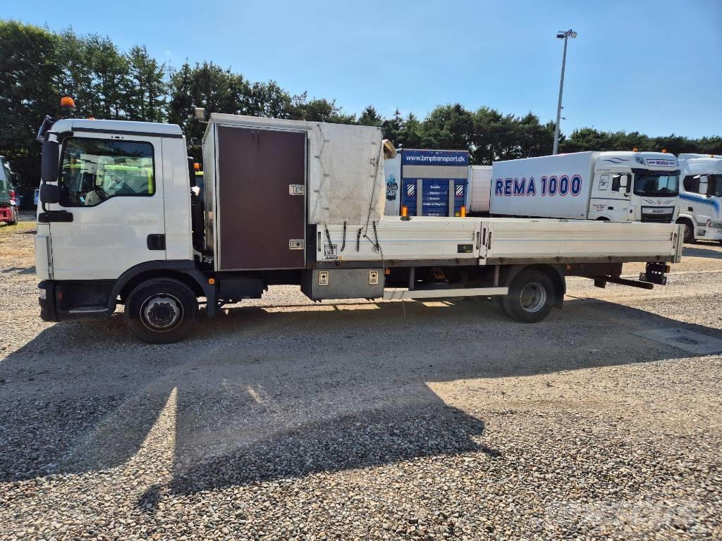 MAN TGL 12.250 Flatbed / Dropside trucks