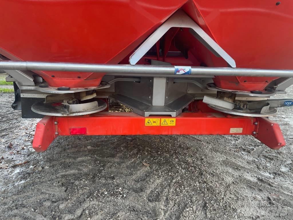 Kuhn Axis 40.1 Mineral spreaders