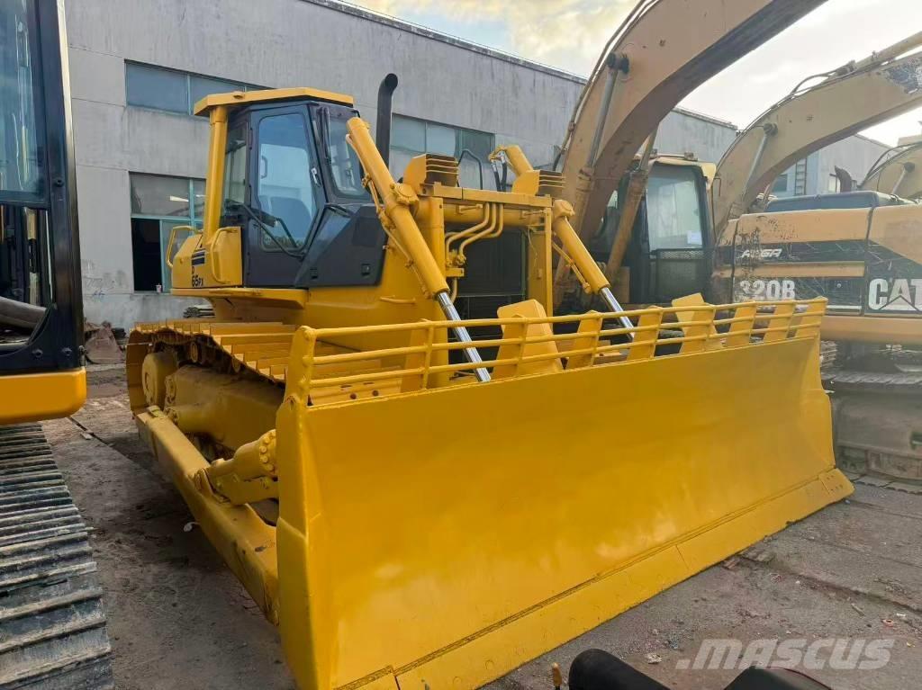 Komatsu D 65 PX-12 Crawler dozers
