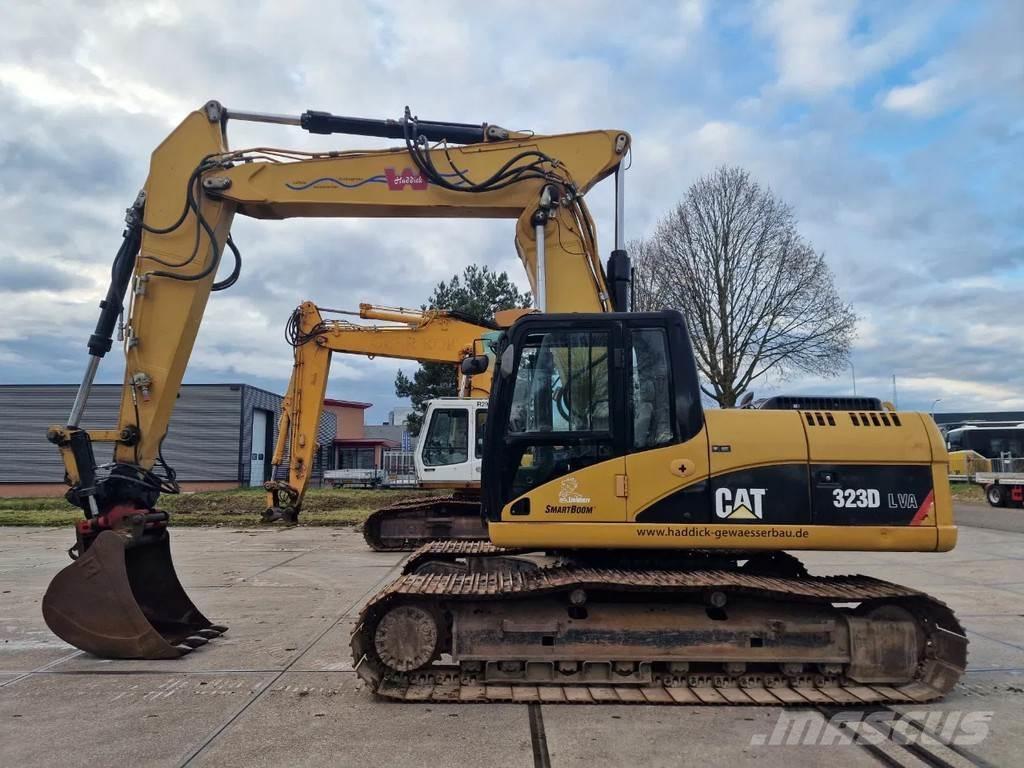 CAT 323d Crawler excavators