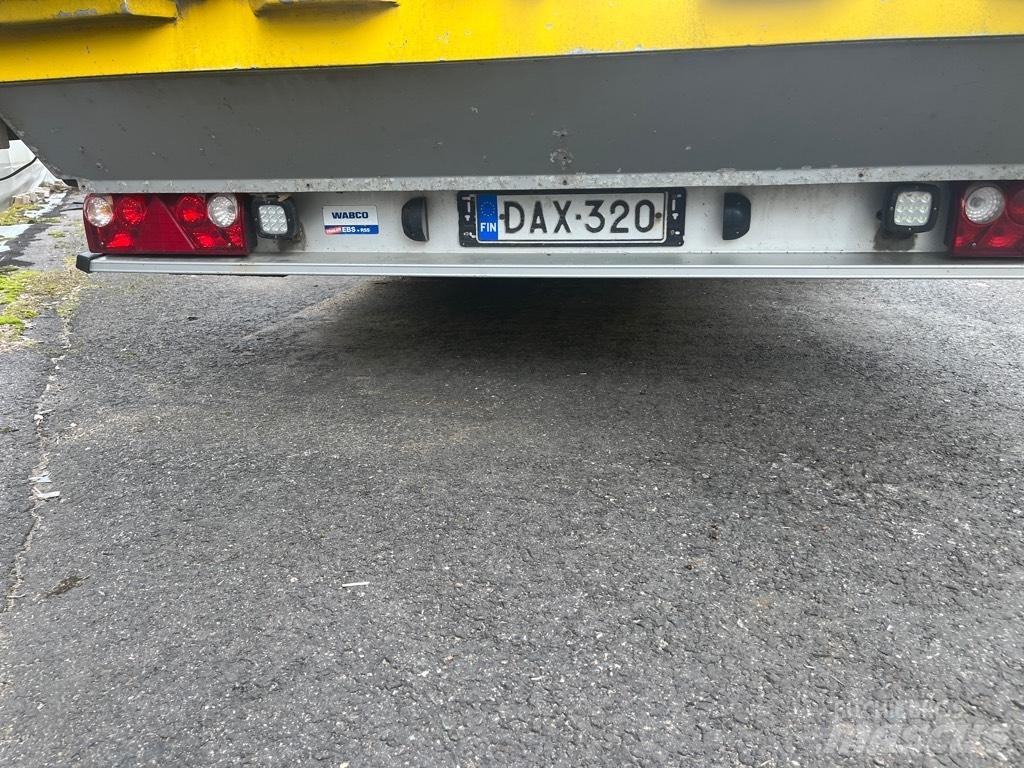STOKOTA CargoFloor Wood chip semi-trailers