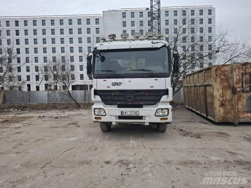 Mercedes-Benz 3244 Hook lift trucks