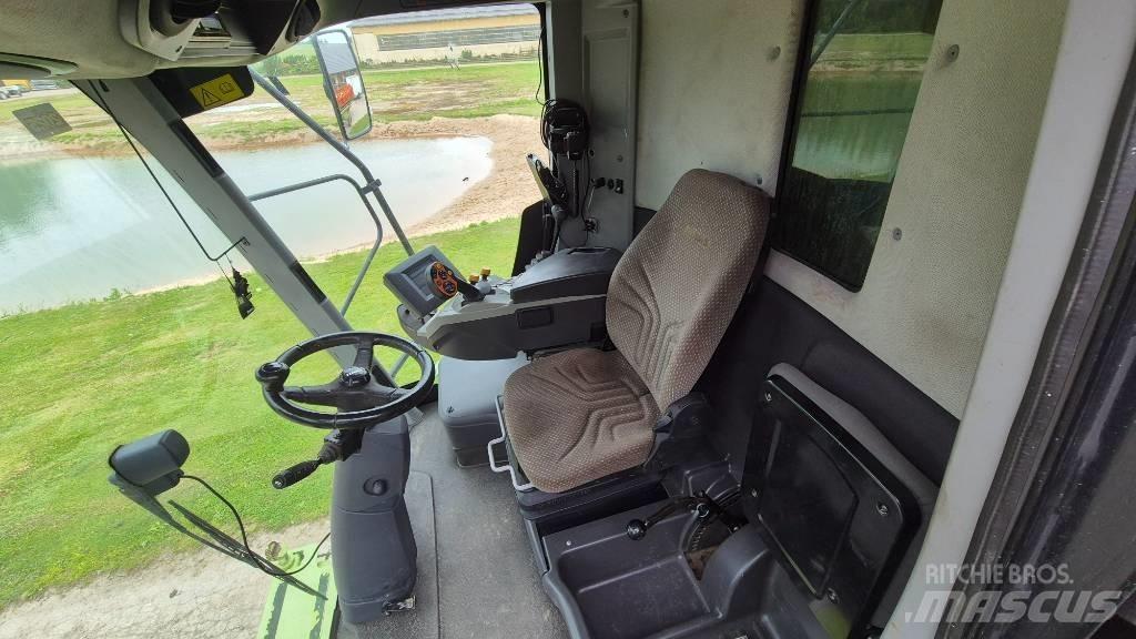 CLAAS Tucano 440 Combine harvesters