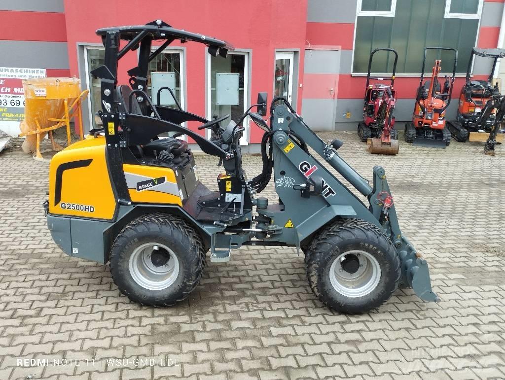 GiANT G2500 HD Front loaders and diggers