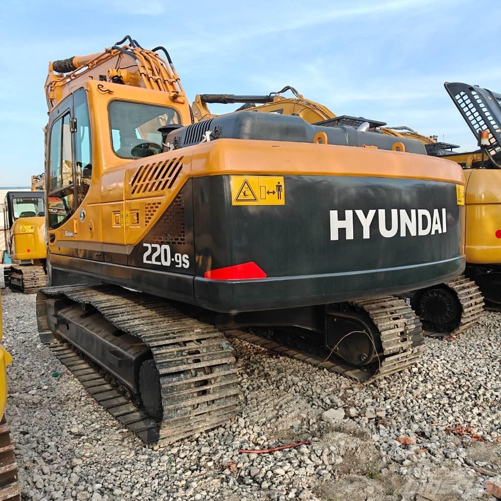 Hyundai R220-9S Crawler excavators
